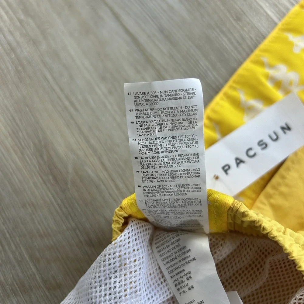 NWT Kappa Medium‎ Yellow Banda Coney Active Lined 5
